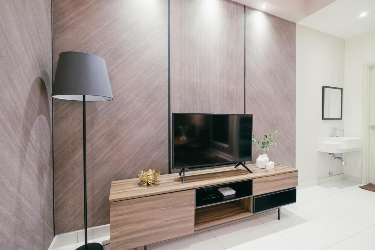 Апартаменти Arte Mont Kiara 3Pax Jacuzzi Pool Gym Near Mitec Matrade Куала-Лумпур Екстер'єр фото